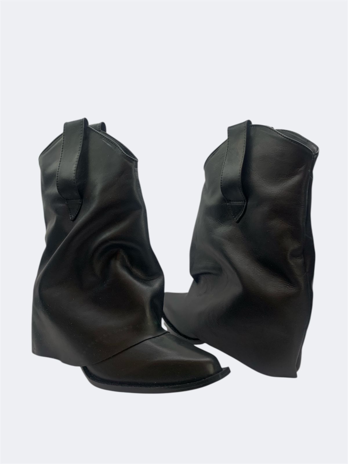 BOTA CAPARAZÓN NEGRA