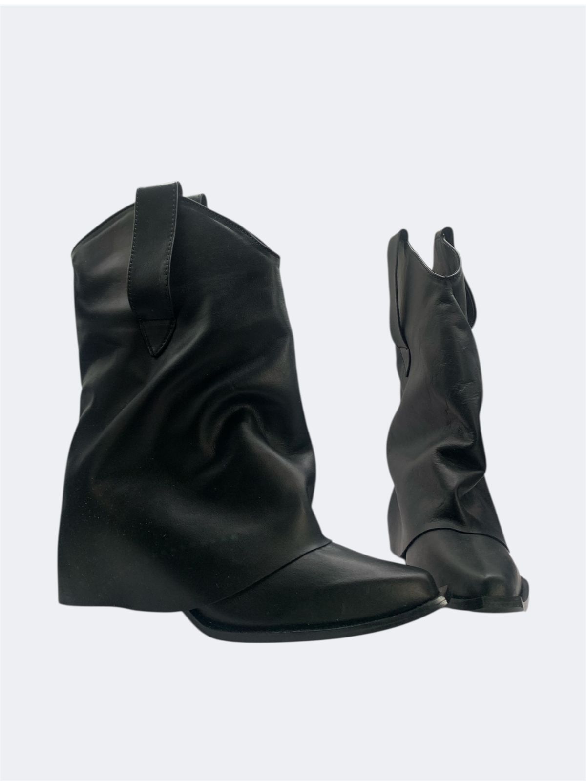 BOTA CAPARAZÓN NEGRA